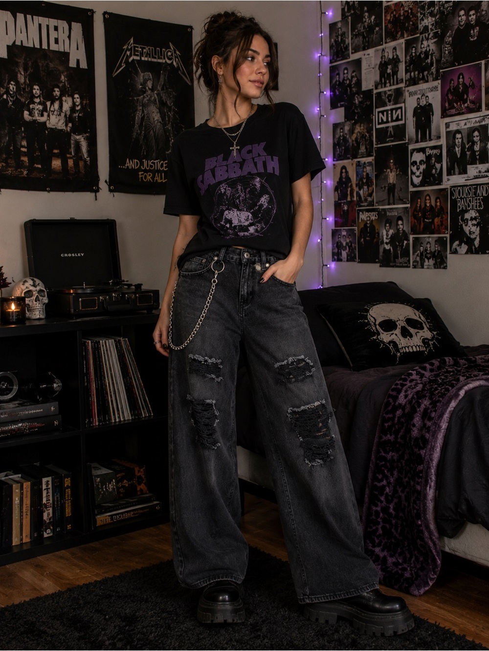 Hot Topic Black Distressed Wide Leg Jeans Chain Punk Y2K Size 1